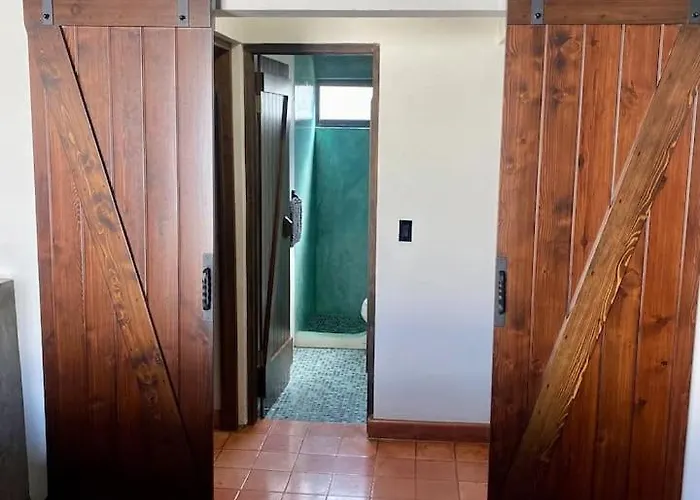 4 Bedroom In An Amazing Location In Downtown Holiday home
