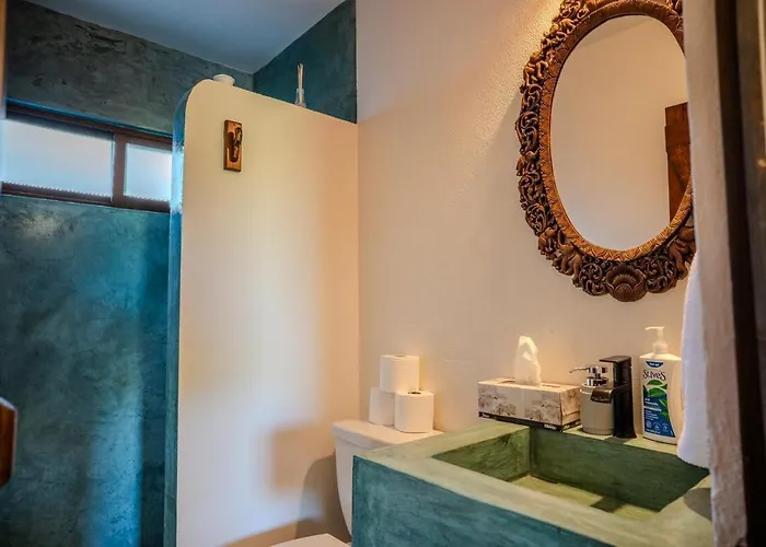 4 Bedroom In An Amazing Location In Downtown Holiday home *