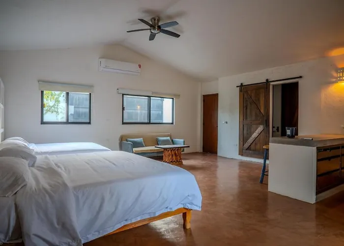 Holiday home 4 Bedroom In An Amazing Location In Downtown