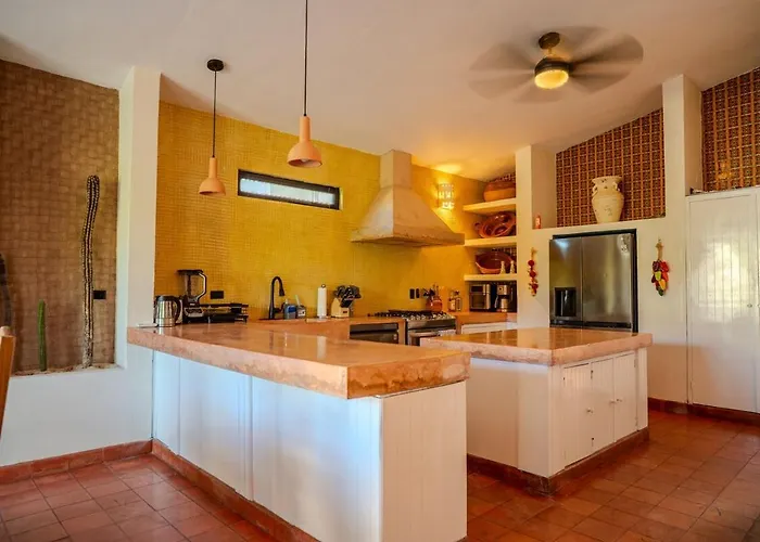 Holiday home 4 Bedroom In An Amazing Location In Downtown